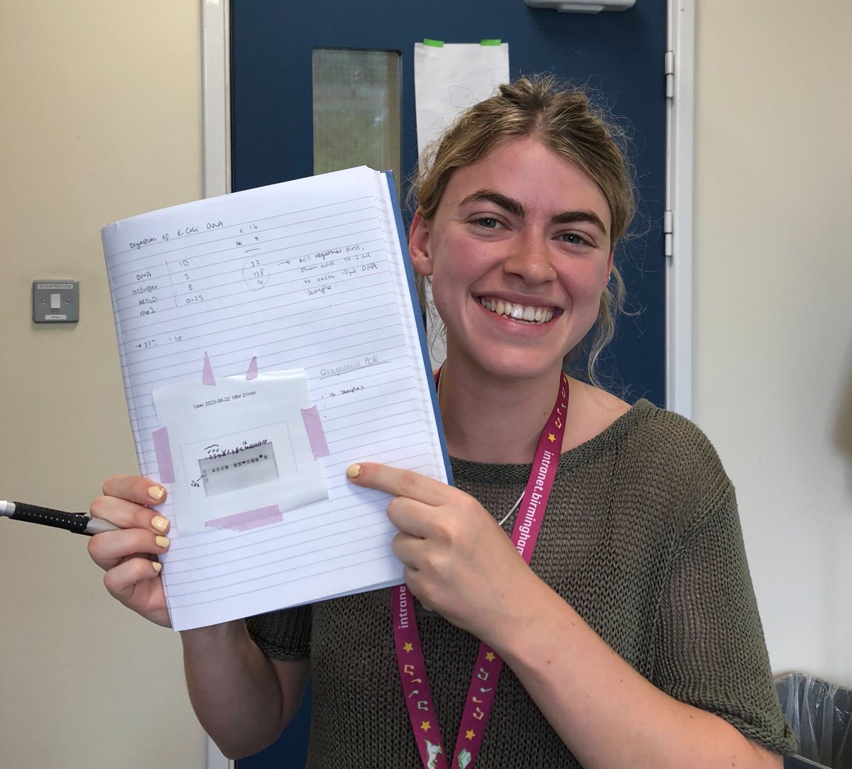 Congratulations to Abi, our very own <a href="/UoBbiosciences/">UoB Biosciences</a> student awarded the G&amp;D Summer Studentship from the <a href="/GenSocUK/">The Genetics Society</a> to study the temporal dynamics of mutational evolution in fungi. Cloning done at her first attempt!