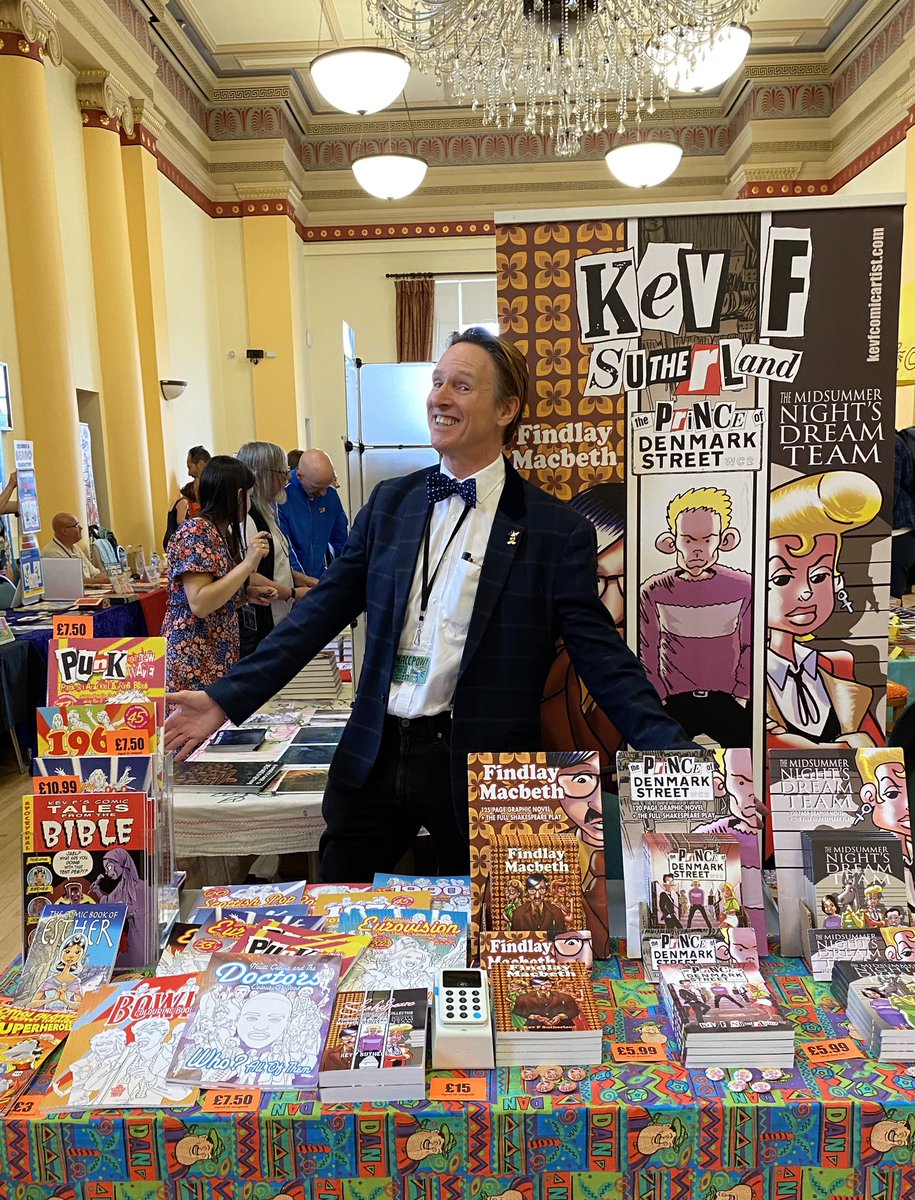 All set up at #MaccPow in Macclesfield and today I’m rocking the bow tie….

Oh god I look like a waiter don’t I?
