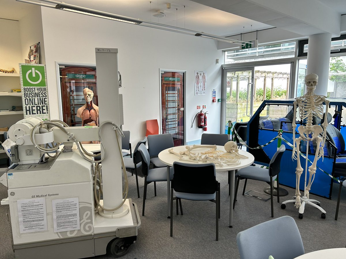 Bex_Howell's tweet photo. Thinking about Diagnostic Radiography as a career? Come down today to @uniofglos at Oxstalls campus to see me and find out more #students #radiography #imaging #xray #university https://t.co/S1F6MRP6VB