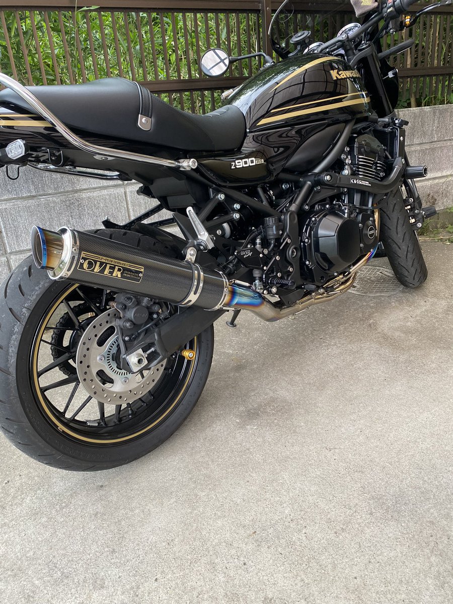 hirameski's tweet photo. まるで自分のバイクのために用意されたようなデザイン！
ありがとうオーバーレーシング！！
#z900rs
#z900rscafe
#オーバーレーシング
#over https://t.co/PBxA5Q3igJ