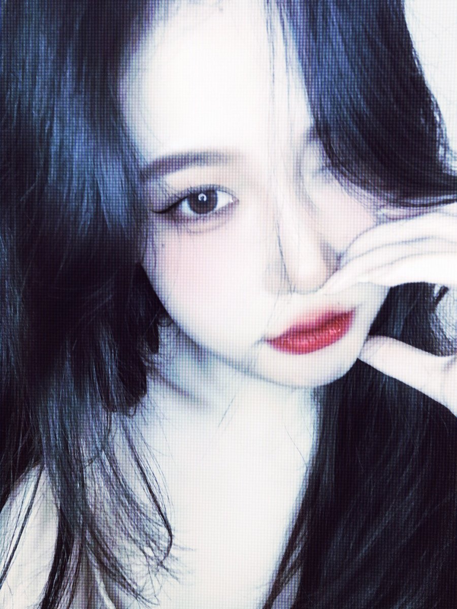 yy15669's tweet photo. 我宣布这是我最喜欢的滤镜、

一定要站在自己所热爱的世界里闪闪发光，

这归途尚远，要迷人，且倔强！ https://t.co/8xZmdSo8oO
