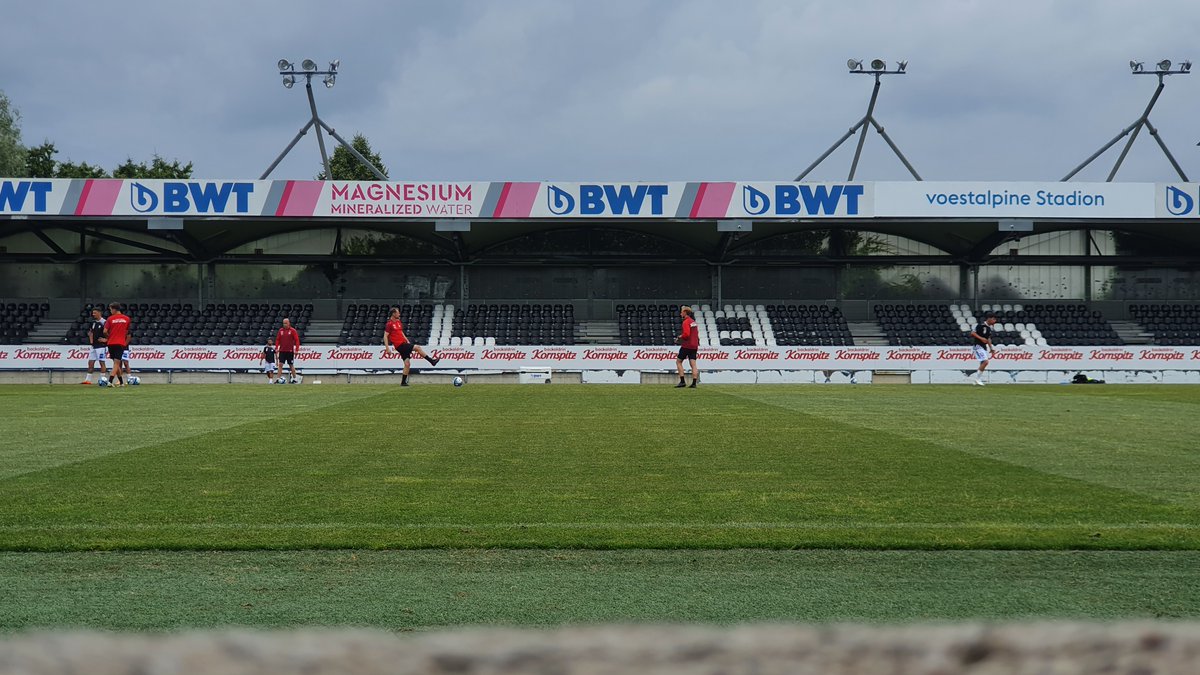LASK_Official's tweet photo. Um 11.30 Uhr steigt der zweite Test der Sommervorbeitung gegen die Admira!
Wir streamen live!
📺https://t.co/YYLRZbFmHE
______________________________
⚫⚪ ASK 0-0 ADM ⚫🔴
#ADMASK #Testspiel https://t.co/v6WvfoFBzb