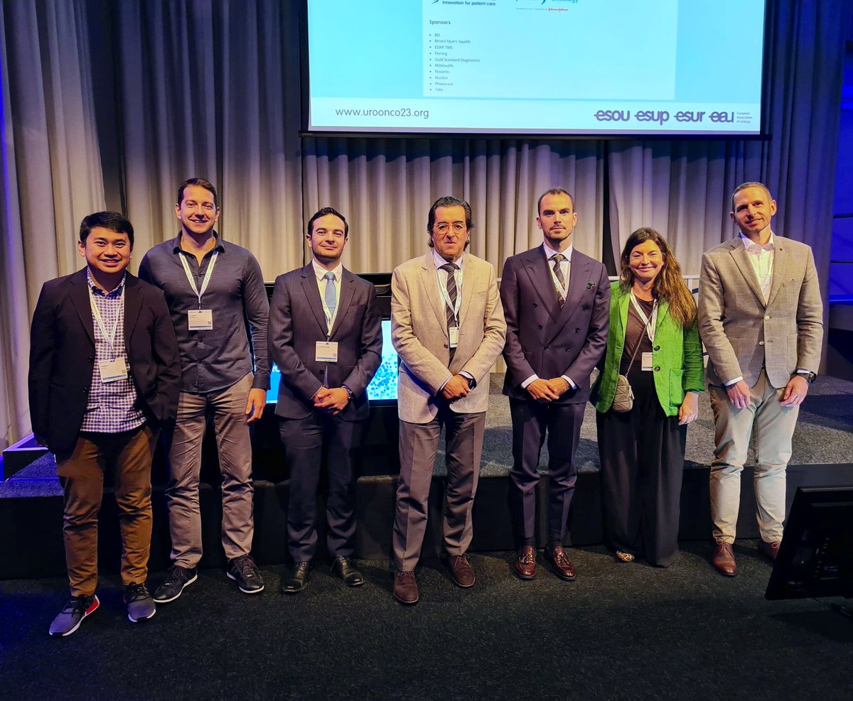 RicBertolo's tweet photo. Starting the #Uroonco23 morning with the STEPS program together with colleagues from all over the world 🇪🇸 🇮🇩 🇵🇱 🇲🇪.
Terrific opportunity to #interact directly with @carme_mir1 and @joanfundi, #ESOU board members and top experts in #bladdercancer. https://t.co/uHVj0THOWu