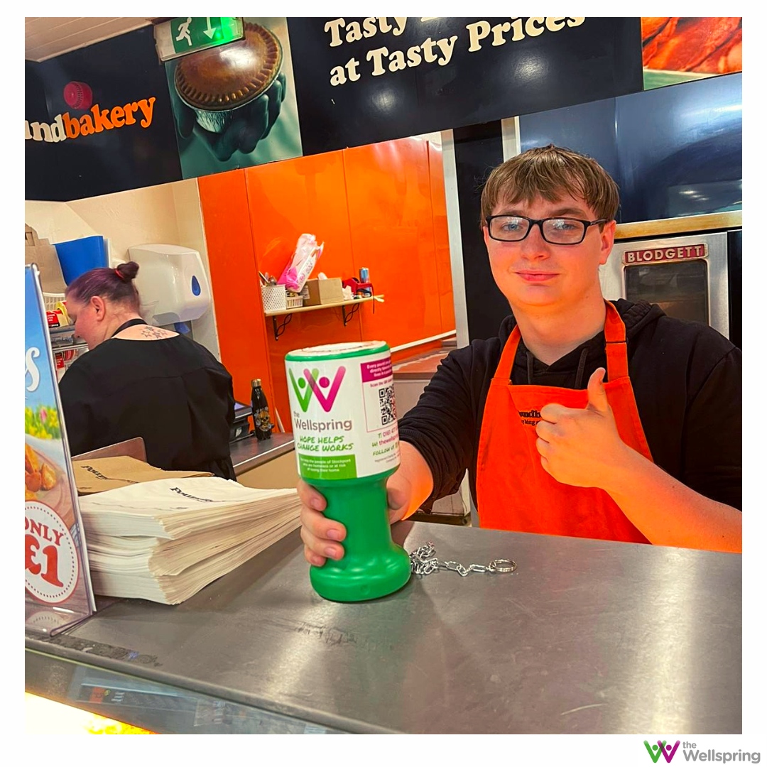 WellspringStkpt's tweet photo. 🌟 THANK YOU 🌟 to #PoundBakery #Stockport. 

One of our biggest supporters throughout the year. 
This is Zac, collecting donations for The Wellspring. 💚💜

#Donations #Support #Tameside #GreaterManchester #EndHomelessness #HelpTheHomeless #Gratitude https://t.co/2qnTFCAANd