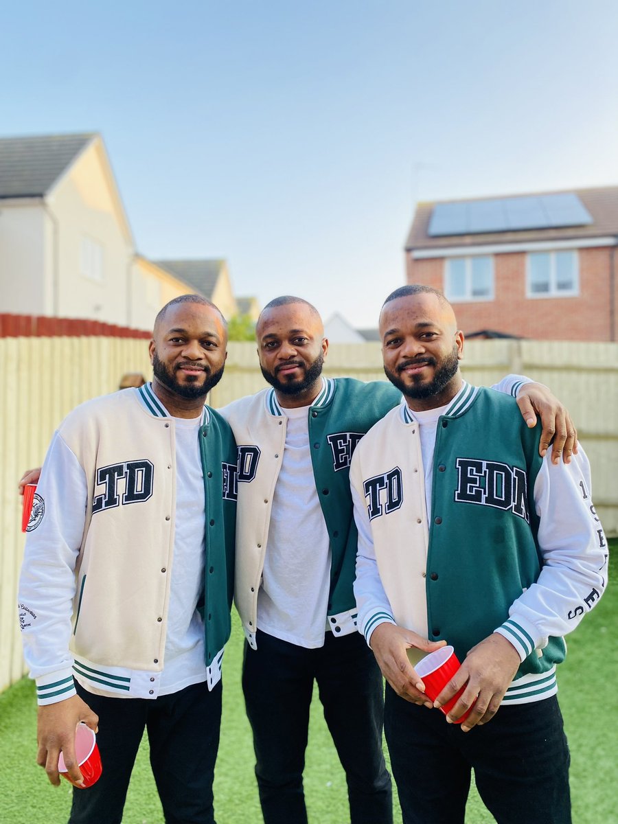 Wizebaba's tweet photo. I just dey pity the girls wey dey date this triplets. 😩 https://t.co/kCe9ier0sL
