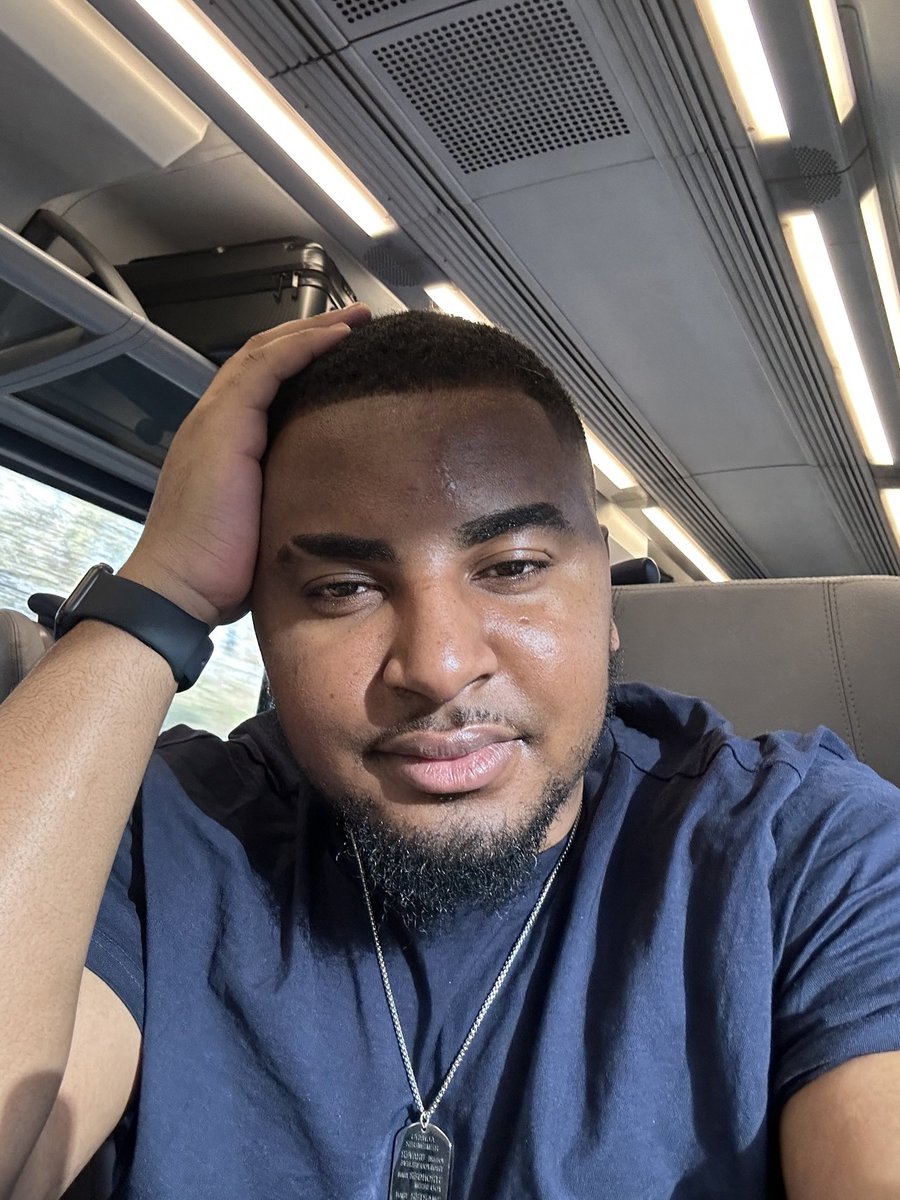 Chris tweet media