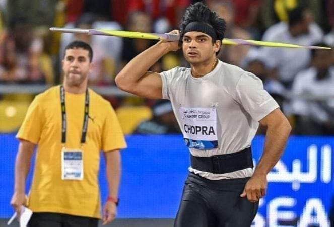 "फेंक जहां तक भाला जाये"
Neeraj Chopra ने फिर रचा इतिहास।
चोट के बाद लुसाने डायमंड लीग में गोल्ड जीतकर शानदार वापसी की।
जीत के बाद नीरज चोपड़ा ने कहा कि मैं अभी भी अपने सर्वश्रेष्ठ से दूर हूं, लेकिन मुझे लगता है कि यह बेहतर हो रहा है।