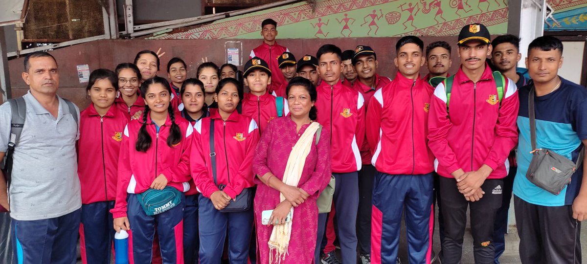 NccDteMPCG's tweet photo. #IDSSC: Sharp shooters of MP & CG dte embark on their train journey to participate in the IDSSC- all the best to the team, May your rounds find their mark!
@HQ_DG_NCC
@highereduminmp
@JansamparkMP https://t.co/Gd1yIjqj4a