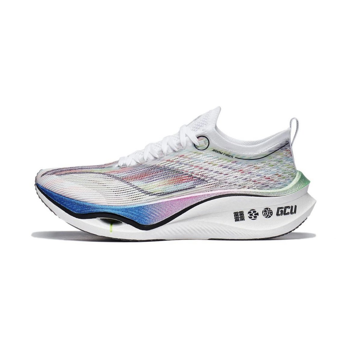 hoikushi_runner's tweet photo. ステップ特大セールは無事に見事玉砕したそとをお知らせ致します。
なので、約1万円ほど使わずに済んだので、ある意味👇これ👇を買う資金に出来たと思えば、モーマンタイです（バカ）
#lining #feidian #ultra #李寧 #リーニン https://t.co/NfFeexS0L3