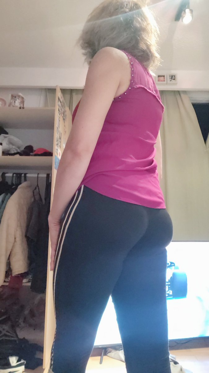 Laurabb009 tweet media
