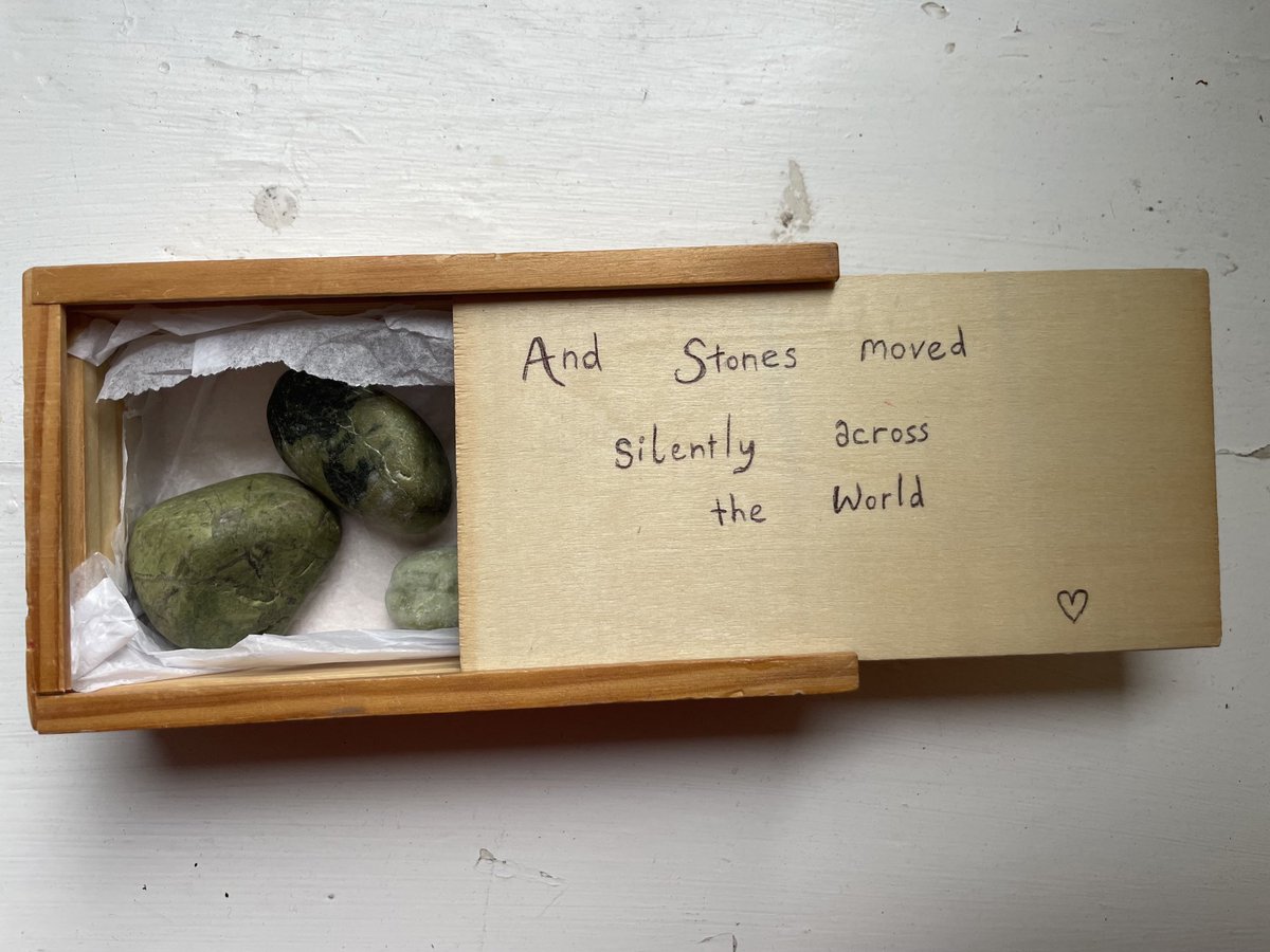 Wonderful enables arrive in the post to join my migrating stones project. Thank you Mia Thomas.