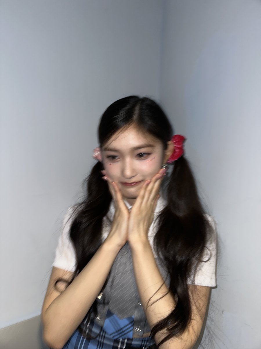 onlyclaira tweet picture