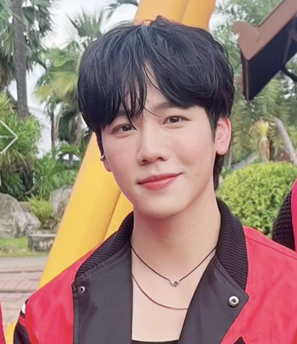 ไม่ทันไรหน้าม้าเปียกแนะ วันนิ้งานเอ้าดอร์อีกแน้ววส่งกำลังใจให้เด้กขี้ร้อน สุ้ๆๆค้าบบบ❤️‍🔥👶🏻✌🏻✨
#LaysMaxXyinwarupben
<a href="/warwanarat/">ว</a> #warwanarat