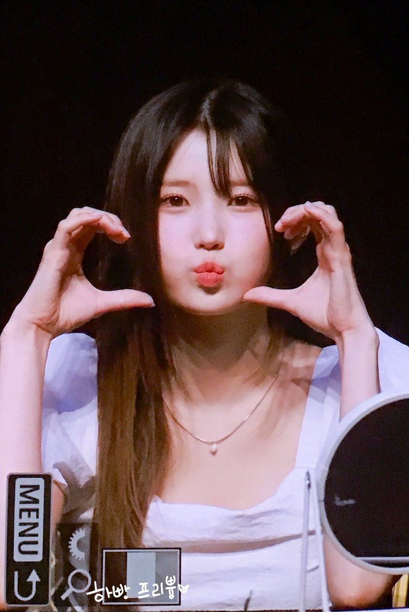 hibread970929's tweet photo. 230701 프리뷰 2

#프로미스나인 #fromis_9 #송하영 #hayoung #ハヨン https://t.co/Hn6wquHXW4