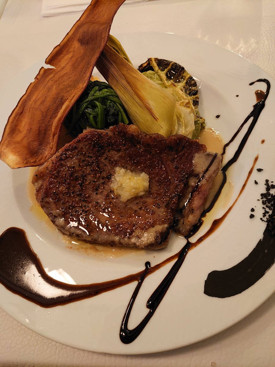 htmsy4GN0W's tweet photo. 高山に用事があり、お昼は飛騨牛ランチ🎶
ボーナス前なのに贅沢しちゃいました😅
でも流石、飛騨牛料理指定店だけあってお肉も上質でメチャクチャ美味しかったです😋
#レストランル・ミディ 
#LEMIDI https://t.co/Wg2XtKOFvX