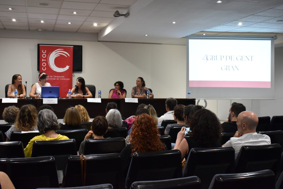 COTOC_cat's tweet photo. Avui les #terapeutesocupacionals de Catalunya celebrem els 10 anys del @COTOC_cat ! Gràcies per l'assistència i a totes les participants!! Fem xarxa terapeutes!!
#terapiaocupacional #brindisterapiaocupacional #cotoc https://t.co/SkF0YN9yho