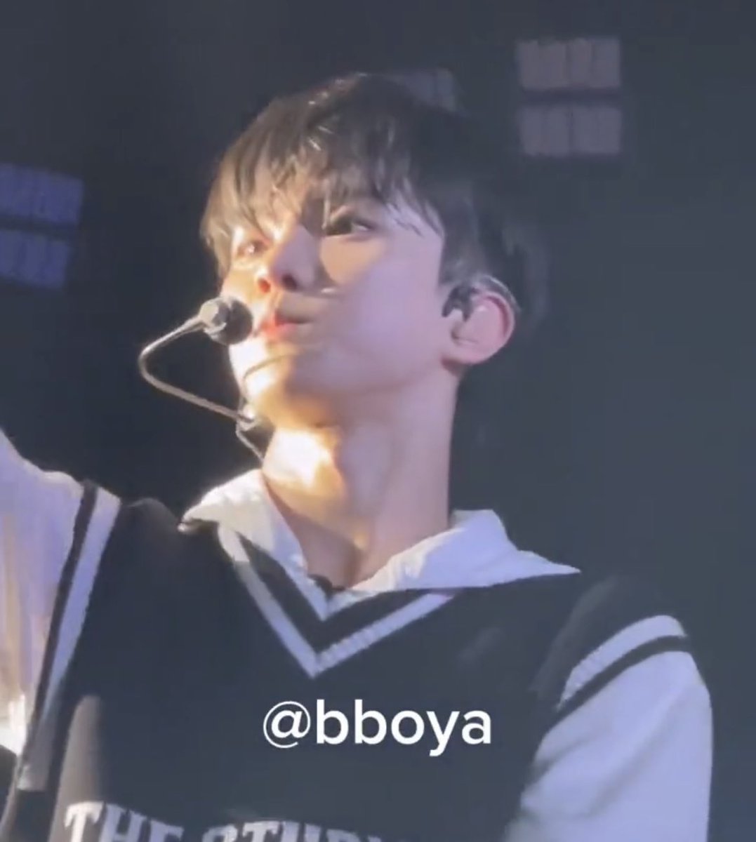 everydayQ_'s tweet photo. 우웅                                     웁! https://t.co/Mof9P0x2CN