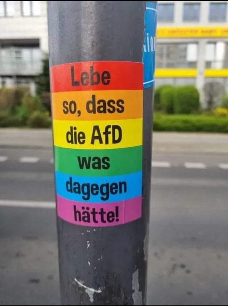 SIP00394803's tweet photo. @readfulthings_ h mache auch mit:
Ihr könnt #wirsindmehr und #fckafd unterschreiben? Dann meldet euch hier, folgt euch kreuz und quer und durcheinander. Klare Kante gegen Rechts braucht eine noch viel bessere Vernetzung! Los geht's 😊 https://t.co/5QXwC2ZxHj
