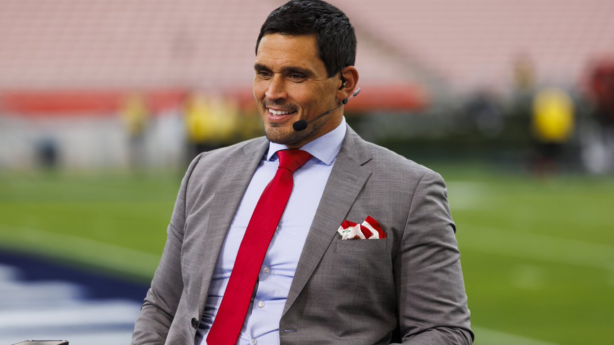 David Pollack out at ESPN dlvr.it/SrWDpN