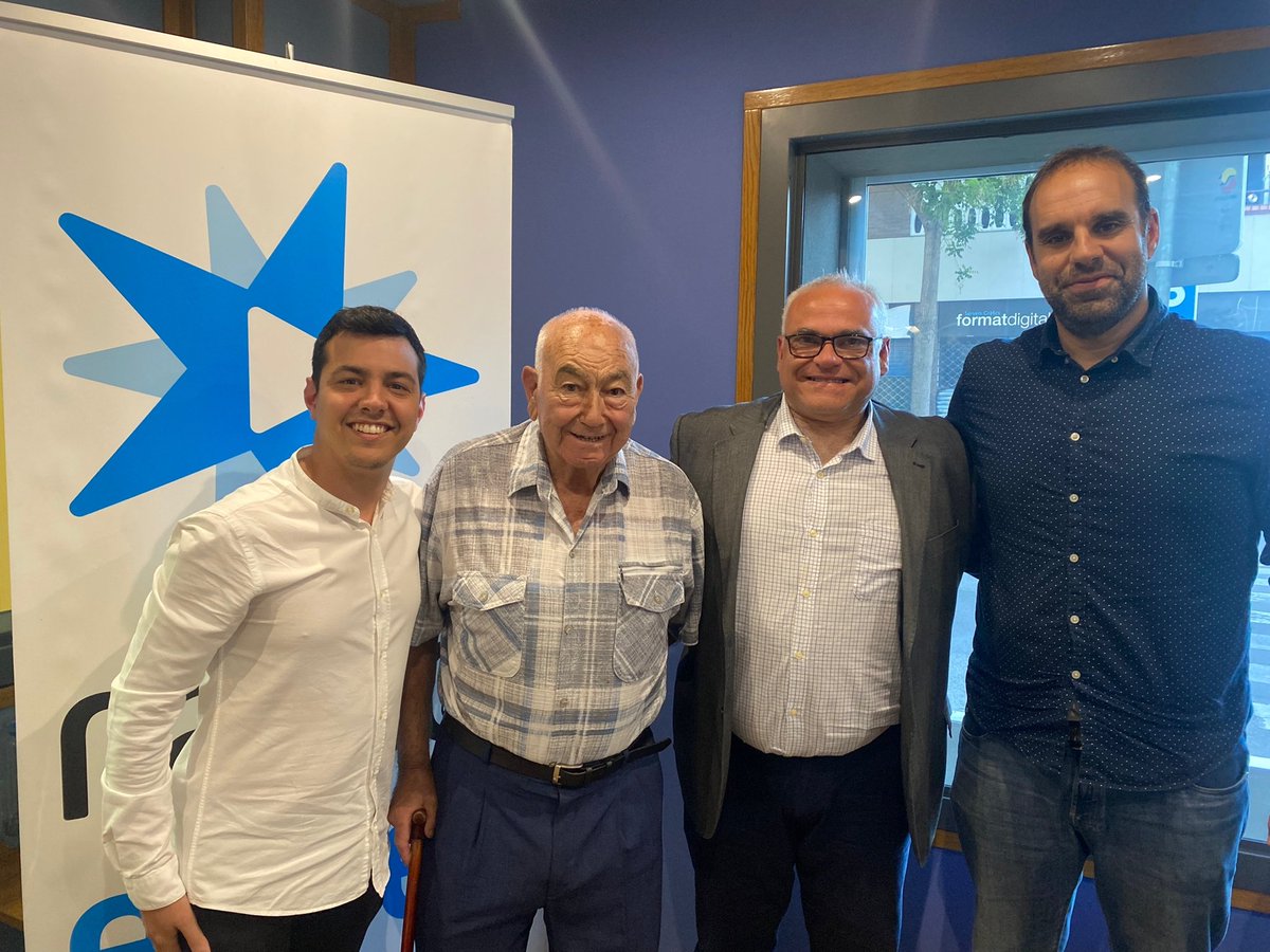 Os invito a sintonizar <a href="/radioestel/">Ràdio Estel</a>, para escuchar el programa <a href="/GransHistories/">Grans Històries</a> <a href="/Davidgg1982/">David García Gimeno</a> (radioestel.cat/radio-a-la-car…), con la historia del L., residente de la residencia <a href="/rocaipifundacio/">Fundació Llegat Roca i Pi</a>.  Un placer poder participar con <a href="/ssergioperez/">Sergio Pérez Aguado</a>.  ¡No se lo puede perder!