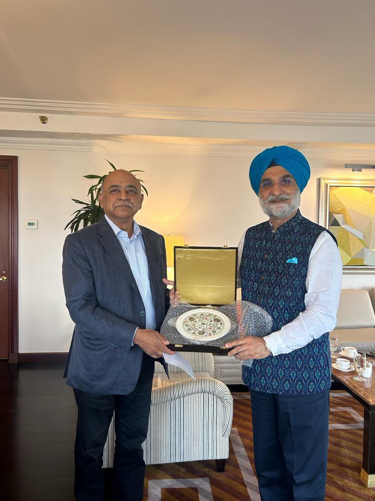 Exciting conversation with @ArvindKrishna, CEO @IBM about the company’s work in India on semiconductors, quantum tech, and AI, deepening 🇮🇳 🇺🇸 tech cooperation