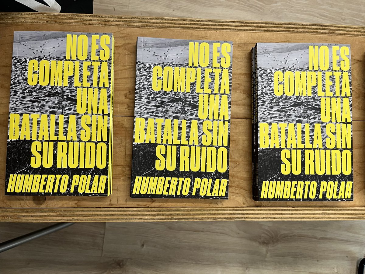 En el local de <a href="/Trampaediciones/">Trampa ediciones</a>, @J_Rodriguez_Z y Humberto Polar presentan en Barceloba el poemario “No es completa una batalla sin su ruido” <a href="/Estonoesberlin/">EstoNoEsBerlín</a>