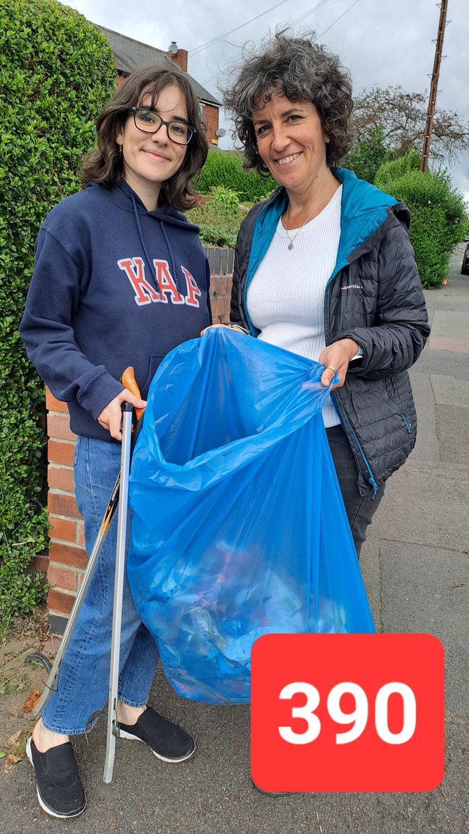 3️⃣9️⃣0️⃣ pieces of plastic picked up on today's Pick n Mix. All logged towards KAP member Ali's #1MillionLitterPick campaign.
kidsagainstplastic.co.uk/1millionlitter…
<a href="/GedlingBC/">Gedling Borough Council</a>
<a href="/KidsVplastic/">Kids Against Plastic</a> <a href="/KeepBritainTidy/">Keep Britain Tidy</a> <a href="/esriuk/">Esri UK</a> <a href="/Renewablenglish/">🌍💚 Harry Waters 💚🌍</a>