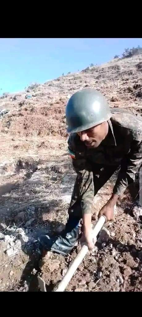 When you award a Fascist #FascistAbiy means you're promoting such inhuman acts an to a 50+ million #OromoNation of this globe. History condemn not only those who ordered &amp; ecuted but also who facilitated with money &amp; evil advices. 
This genocidal act😭 is done in district of