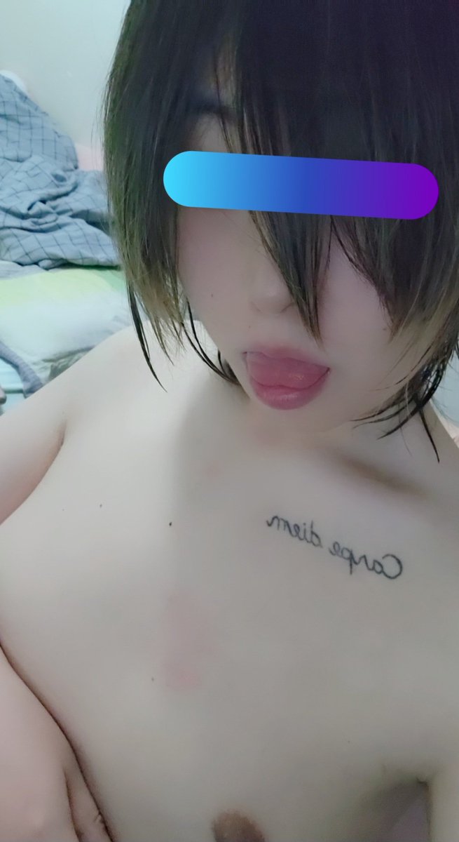 omgdive's tweet photo. 现在天天高温预警太热了，穿不穿都热成咸鱼干了。 https://t.co/NoNVxiclVH