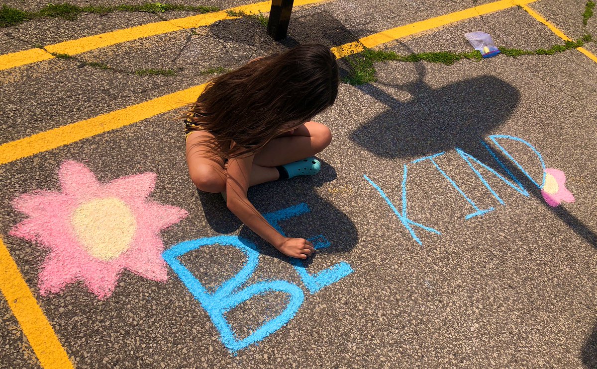 MrKSDyck's tweet photo. Grade 5/6s participated in @PortWellerPS’s #ChalkTheWalks event #Outside to promote #Positive #MentalHealth. @TheJoyTeam @ChalkTheWalks #BeKind #YouShine #YouAreLoved #KindWordsCostNothing #JustBeYou #HaveAGreatDay #LikeTheStarsPossibilitiesAreEndless #YouMakeMeSmile https://t.co/vUXuTVwqi3