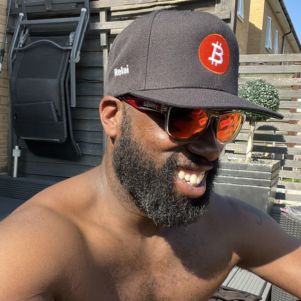 JosiasCarbon's tweet photo. Ok, so who will be first to use my @relai_app referral link in July… 👀🤝🧡
https://t.co/UZz64NMCgO - Code ‘COACH’
Not only a coach & squad member but now also a ₿itcoin model! 😉🤣
#July1st #RelaiSquad #Bitcoin #BitcoinModel https://t.co/SLkq7hRlHN