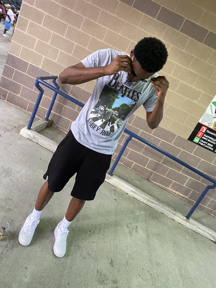 B4scoop's tweet photo. thst get back a mf 🤫 https://t.co/m9q133DCjc