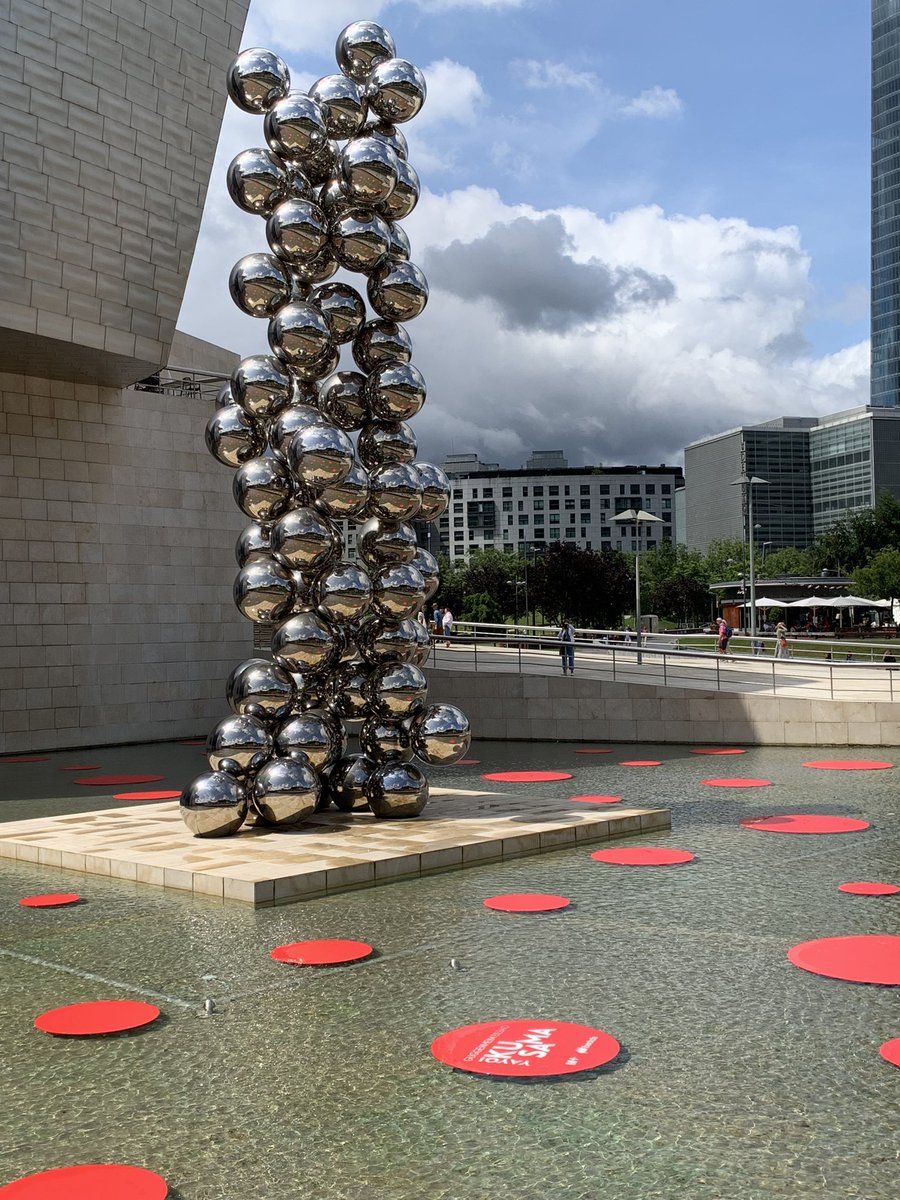 SHFaulkner's tweet image. 9hrs and 12 minutes after leaving my hotel in #Bilbao I just make it home in time to see the flag drop on #Stage1 of @LeTour #TourDeFrance2023. Loved Bilbao and @ScienceCycling conference. A great city and some fantastic talks. #cycling #science #physiology