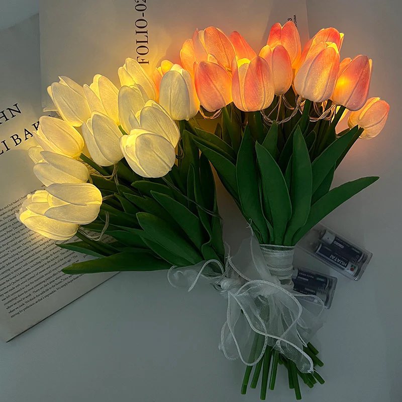 tulip bouquet lamp 🌷