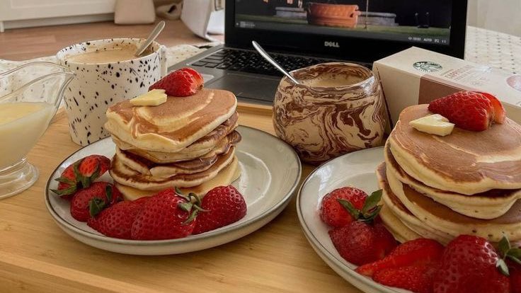 Let's make pancakes for breakfast 🥞
