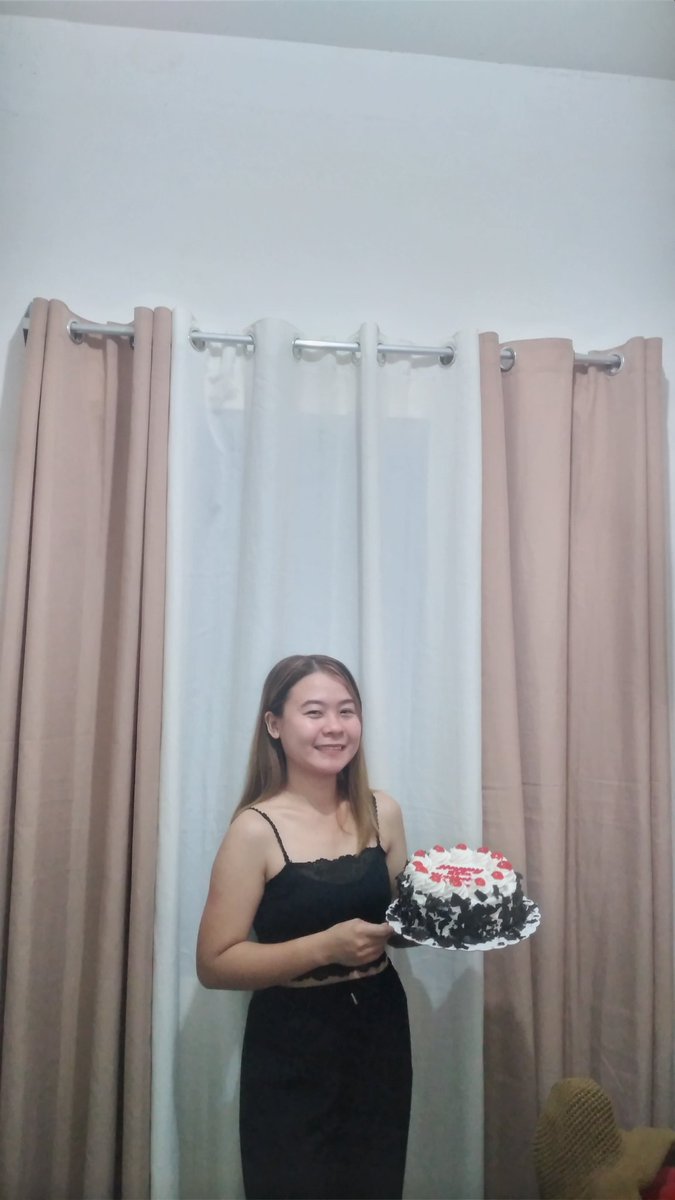 ImJeen24's tweet photo. Celebrating another year of existence 🫥🤍 https://t.co/azNjIze3lO