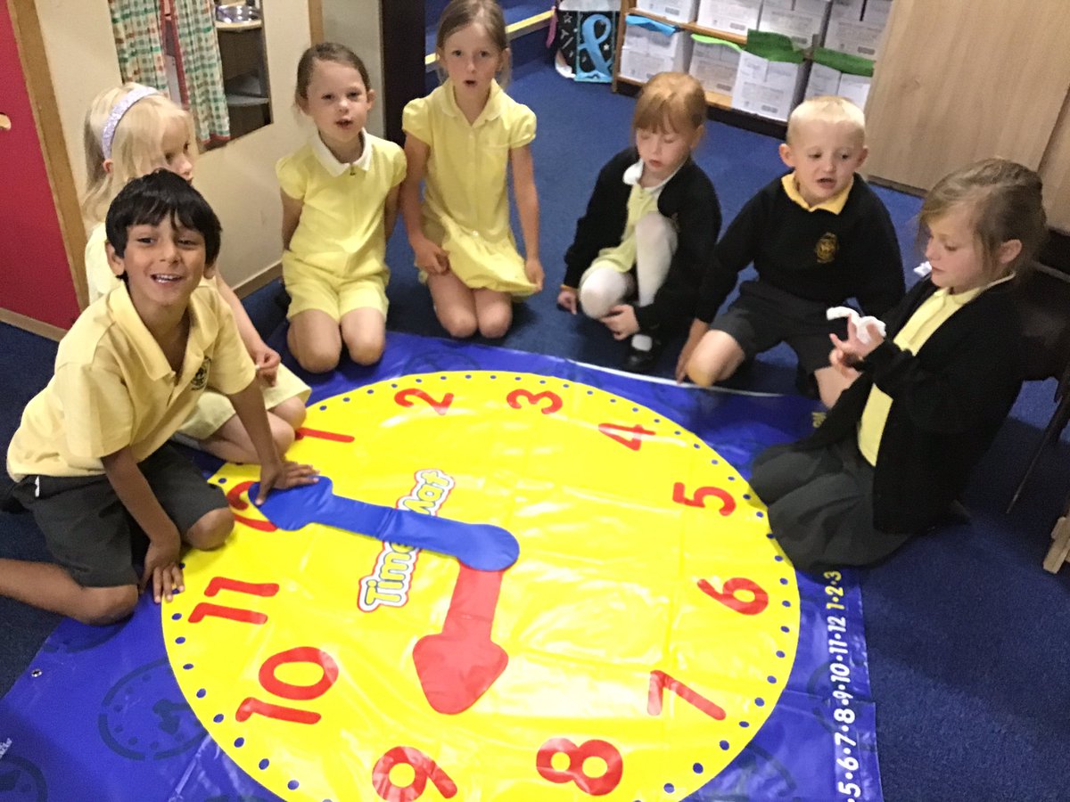Stjohnscoventry's tweet image. Year 1 have been learning to tell the time this week. They learnt about o’clock and half past times 🕰⭐️😊 #year1maths #practicalmaths