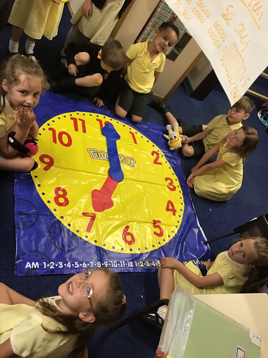 Stjohnscoventry's tweet image. Year 1 have been learning to tell the time this week. They learnt about o’clock and half past times 🕰⭐️😊 #year1maths #practicalmaths