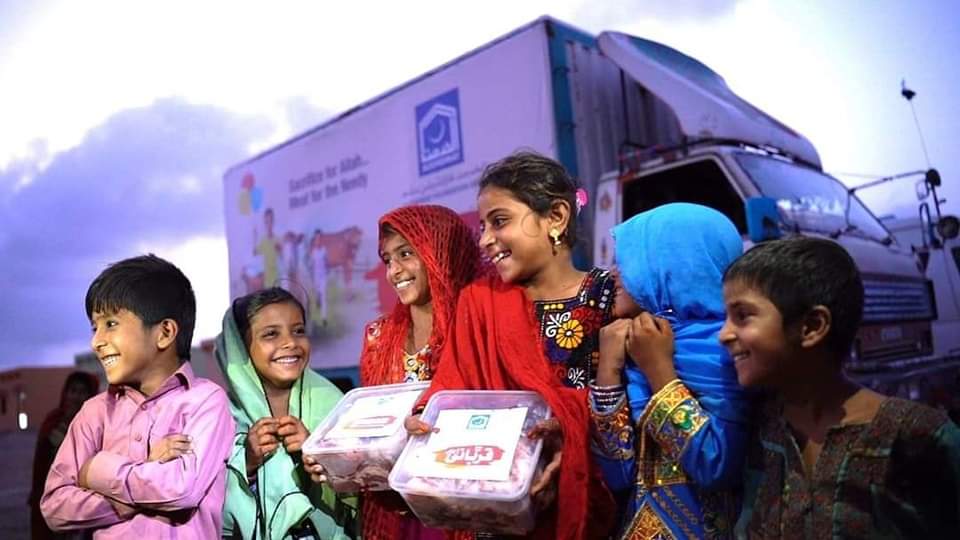 پریشان حال لوگوں میں مسکراہٹیں بکھیرنے کا شکریہ ✨

#Alkhidmat #Qurbani2023 #Alhamdulillah
#الخدمت_پر_اعتماد_شکریہ_پاکستان