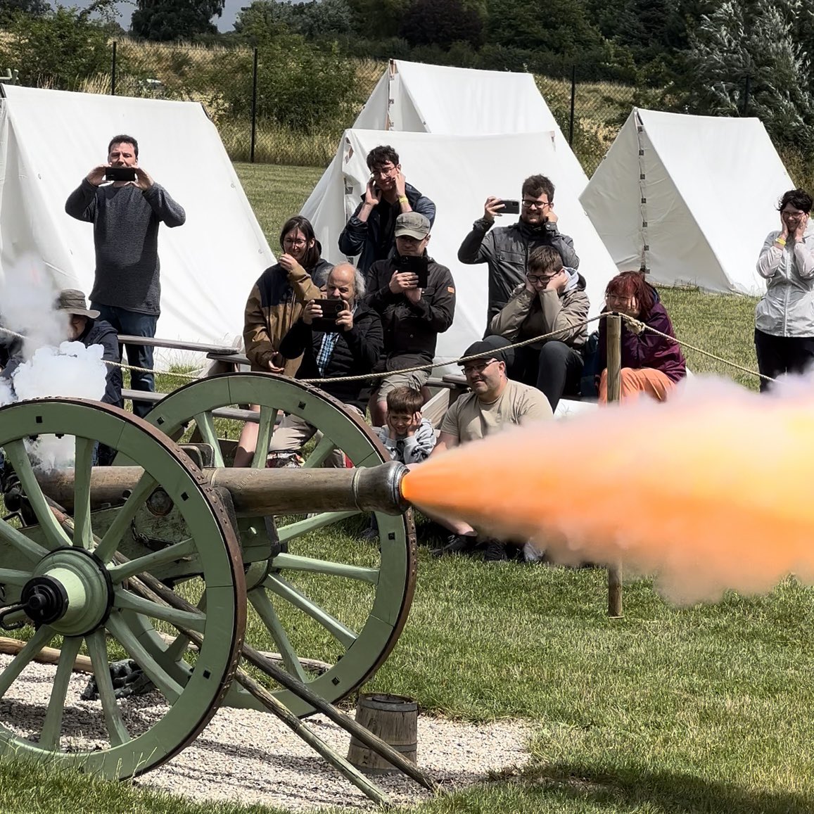 1815Memorial's tweet photo. 2023 historical weekend is on ☄️
#napoleon #waterloo #waterloo1815 #reconstitution #reenactment https://t.co/XMmx4wkjTf