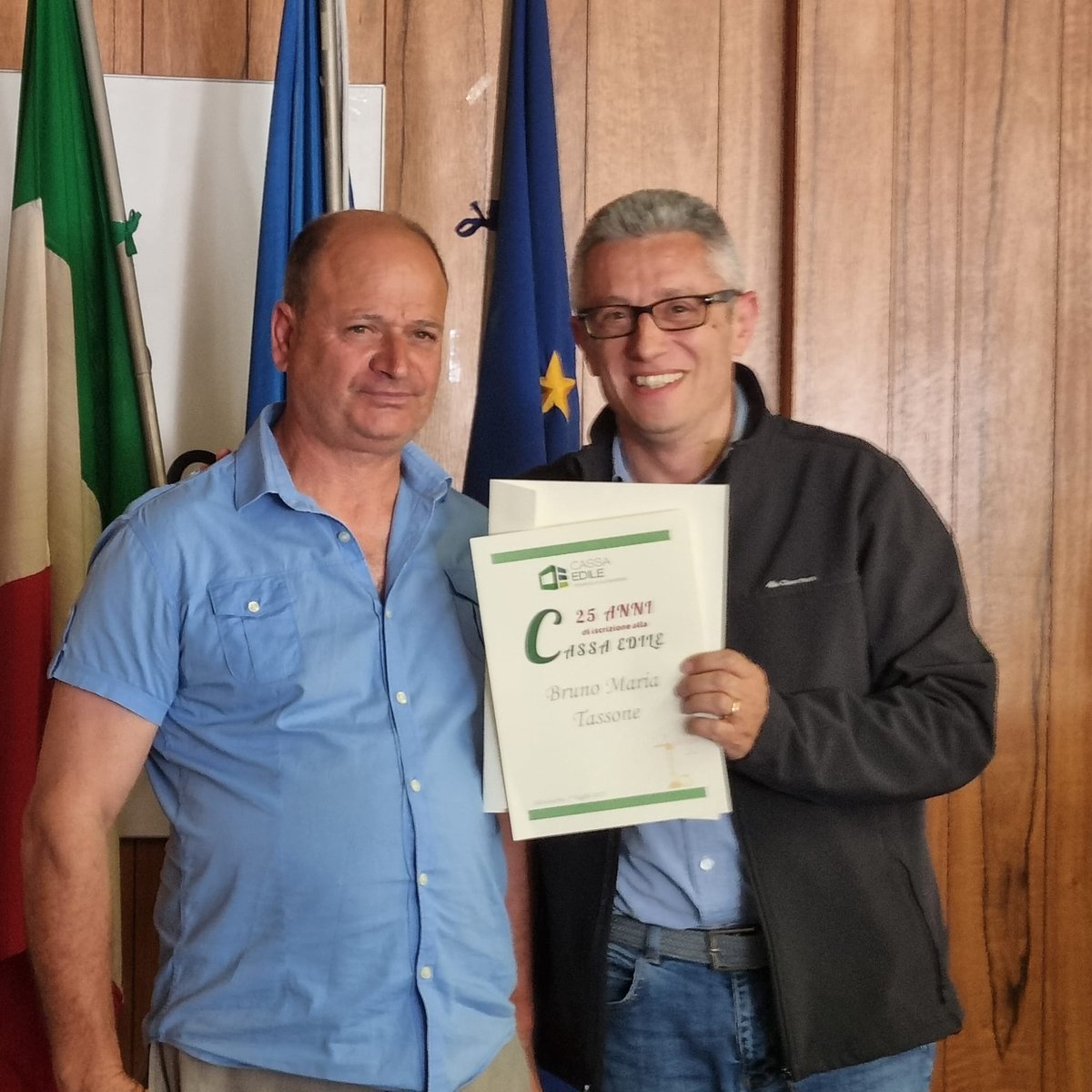 f_barelli's tweet photo. Festa alla Cassa Edile di Alessandria consegna delle Borse di studio, e per i 25 anni di attività in edilizia.
@FilcaCisl @FilcaCislALAT  @cisl_filca https://t.co/MBdHAw8wWo