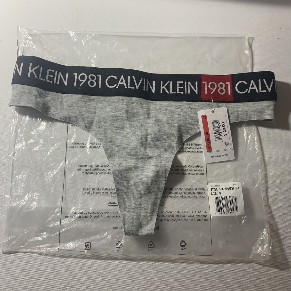 #ส่งต่อ Calvin Klein 1981 สีเทา 
(ของแท้มีป้าย มือ1) 
Size bra>s/underwear>xs
📍ราคารวม 890 รวมส่ง

#ส่งต่อcalvinklein #ส่งต่อCalvinKlein #ส่งต่อ #ส่งต่อเสื้อผ้า #ส่งต่อเสื้อผ้ามือสอง #ส่งต่อCK #calvinkleinthailand
#ส่งต่อเสื้อผ้ามือ2 #ส่งต่อกระเป๋า #ส่งต่อรองเท้า #ส่งต่อกระเป๋า