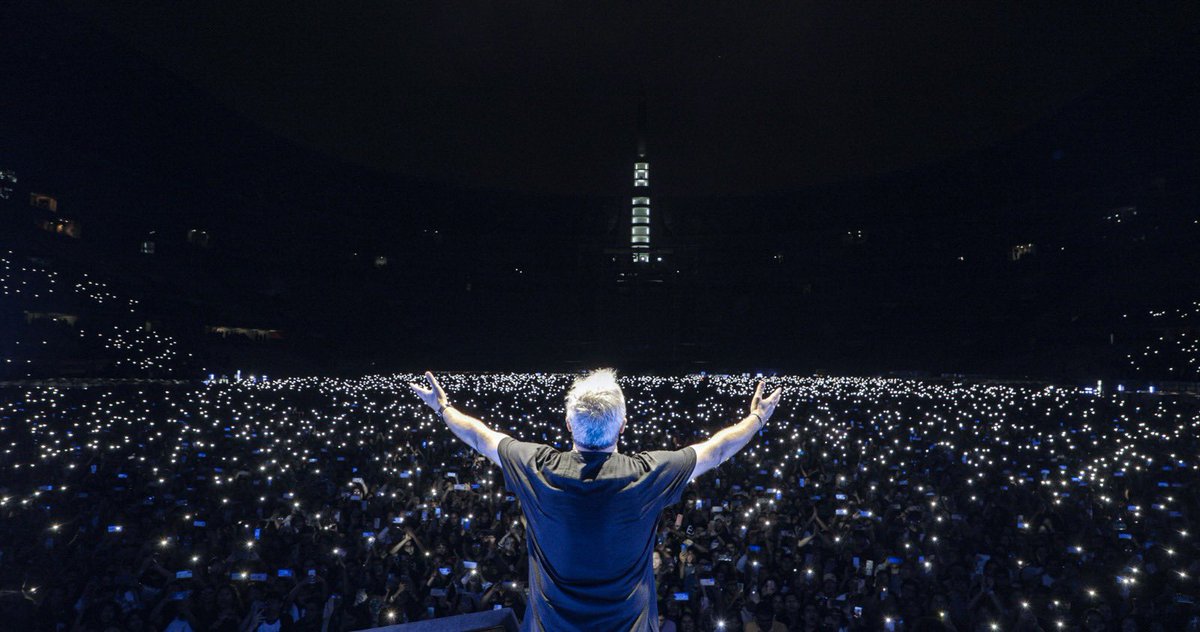 DavidSummersHG's tweet photo. Vuelvo a Granada. ♥️
Esta noche, tremendo conciertazo de @HombresG de nuestra increíble gira de 40 aniversario. Será en la Plaza de toros. Vamos a pasarlo muy bien. Allí nos vemos!!❤️❤️❤️😘😘 https://t.co/LwEMVkcFCB