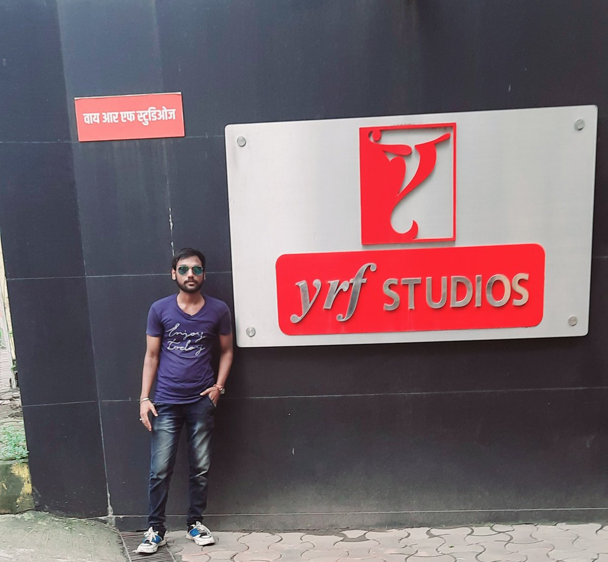 Princeyour7's tweet photo. #amazing #perfect #styles #model #actor #fun #loving #enjoyment #happiness #photography #public #movie #studio #friends #timespent #Twitter #active #now #guys😊🕴 https://t.co/kfawlkS0YT