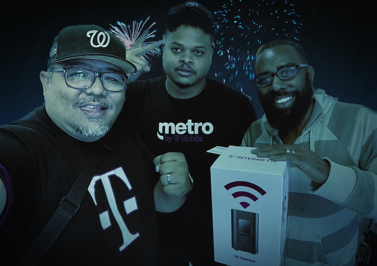 hugoaescobar's tweet photo. Celebrating a few of my players and ready to kick off July with a fireworks! #UnitedWireless #NorthernMD https://t.co/vI1zYUQrP7