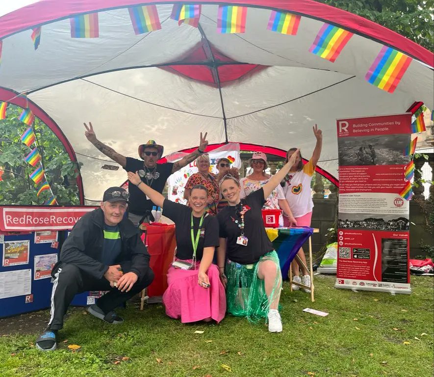 RRR_LUF's tweet photo. Lancaster Pride!

What an amazing day at #Pride we loved being involved and spending the day in the #community 

Thank you North Team for running the stall and getting involved in the day

#LancasterPride #Event #Lancaster #LGBTQ+ https://t.co/KP0U7xa33B