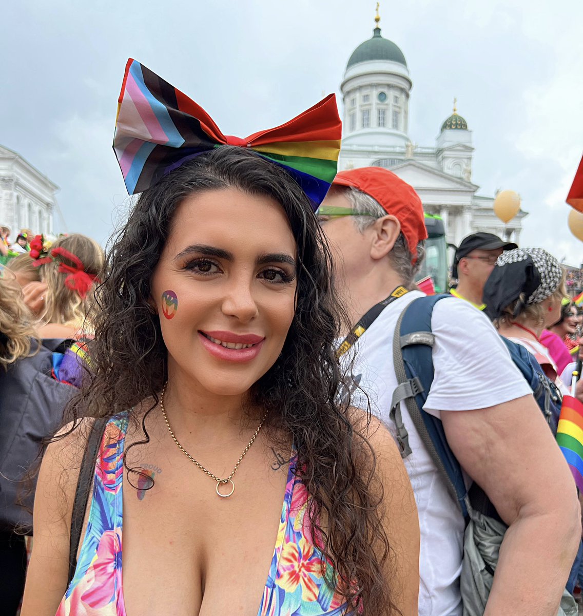 Ihanaa ja turvallista Pridea! 
Yhdistävä rakkaus on aina vahvempi kuin erottava pelko. ❤️🧡💛💚💙💜 
#Pride2023 #HelsinkiPride #ihmisoikeudet