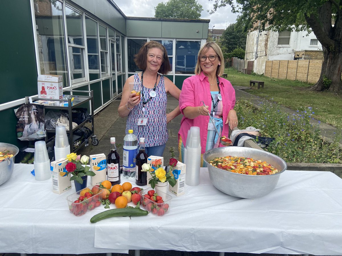 🌈 💫 @Grazebrook_PSA Summer Fair is in full swing. Come and join us for our delicious bbq, face-painting, eco-crafts, bouncy castle, boxing academy, pimm’s, cakes, fantastic raffle prizes, and flamenco show at 1pm 💃🏼