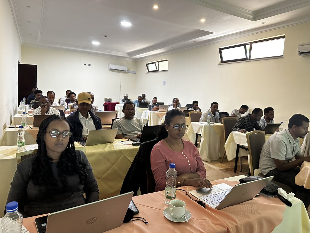 alison_m_kelly's tweet photo. So it ends…Day 12 as we complete the second course on Linear mixed models for plant breeding with a second group of EIAR breeders and pathologists. We have upskilled 50 team members in advanced statistics to improve genetic gain and had great discussions on trial design and GxE https://t.co/EtrJF2FdsO
