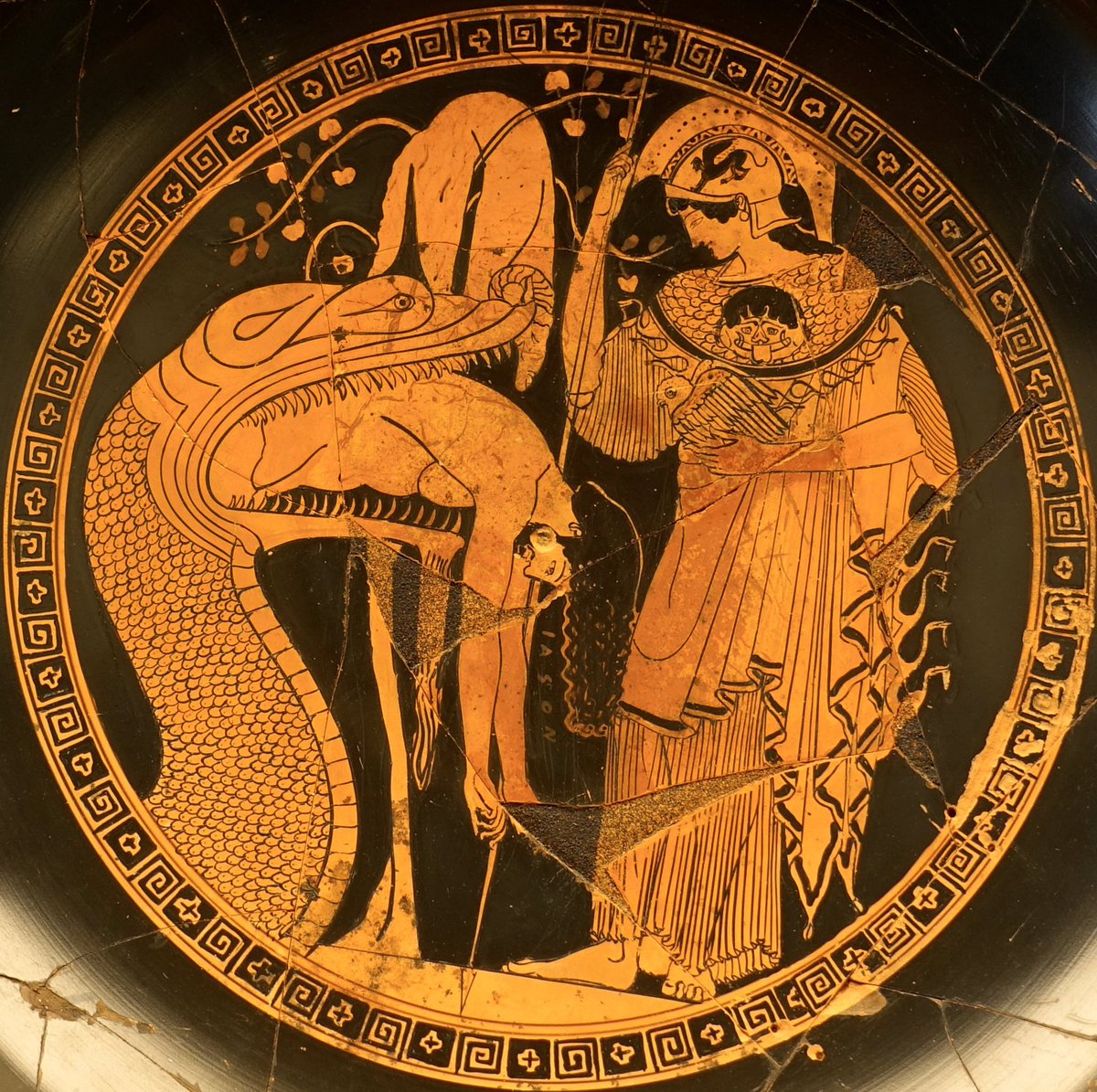 Attic Kylix depicting Jason and Athena ~ 480-470 BCE

Jason falls victim to the serpent set by King Aeëtes to guard the Golden Fleece. This scene shows Jason being saved by Athena

The kylix is attributed to the Attic artist Douris.

🏛 Musei Vaticani, Cat. 16545